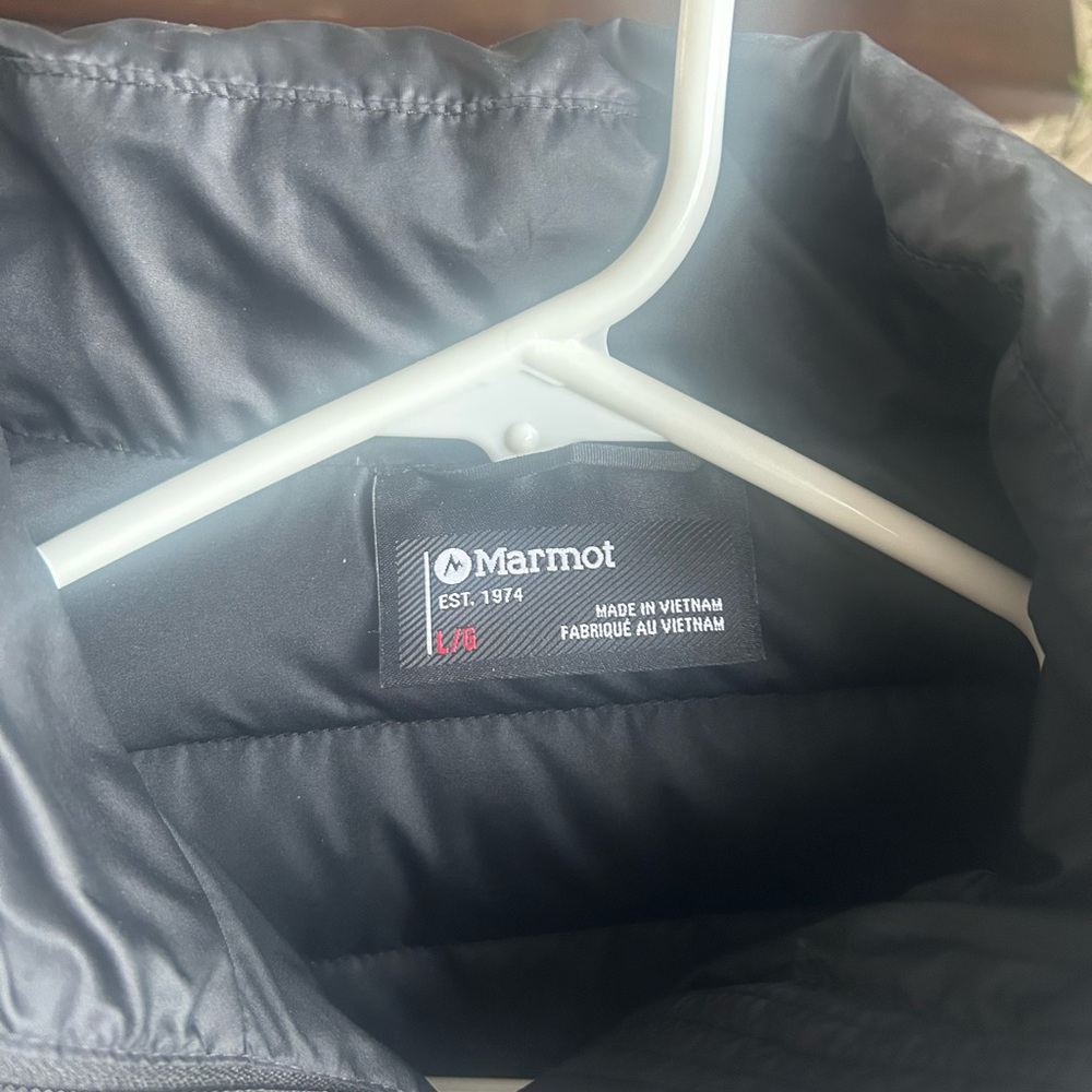 Marmot women’s down jacket - Picture 4 of 5